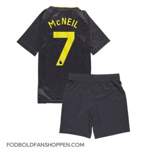 Everton Dwight McNeil #7 Udebanetrøje Børn 2024-25 Kortærmet (+ Korte bukser)